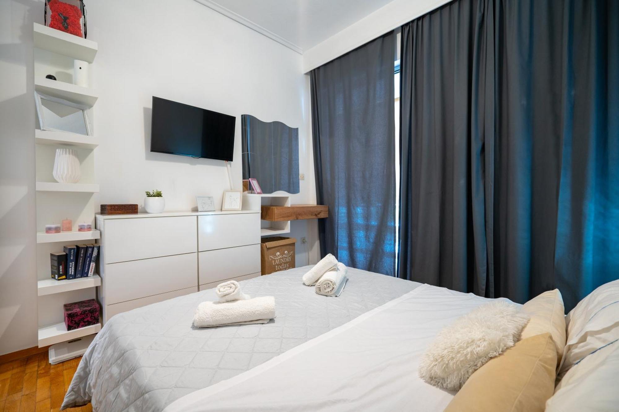 Neo Irakleio Train St. 1 Bedrm 4 Pers. Apartment Athena Bagian luar foto